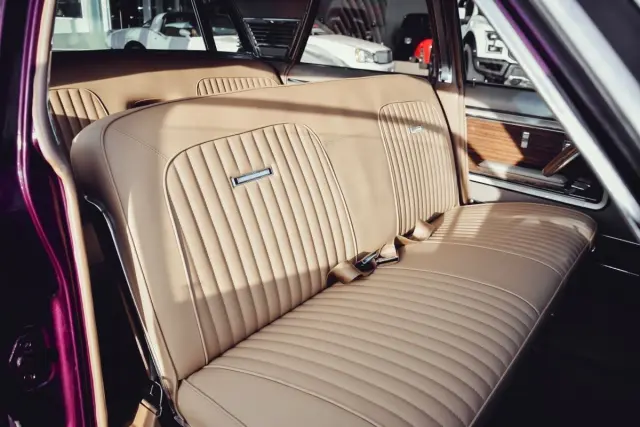 Image of Mercury PARK LANE 4-Door Sedan 6.4 V8 300hp 6.4 kW